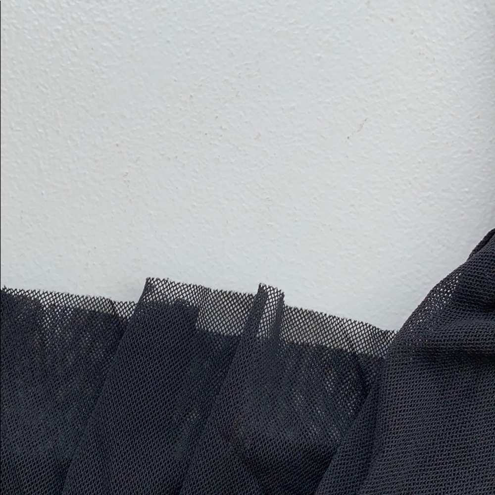 Express Black Tank - Picture 3 of 4